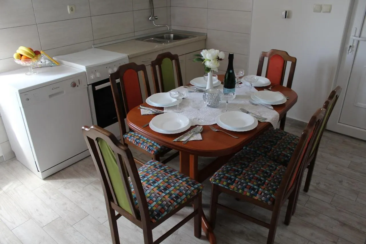 Apartment Milica Rab Town